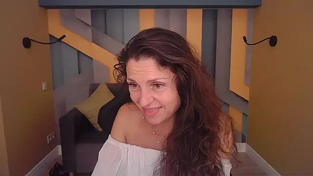EllaLong live XXX chat