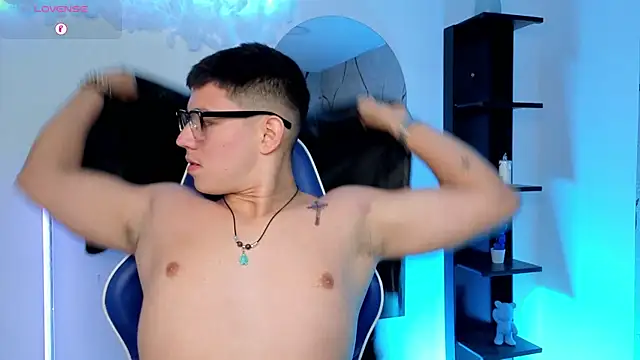 Czat XXX na żywo – JamesCr_