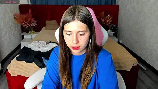 Elly_B1oom live XXX chat