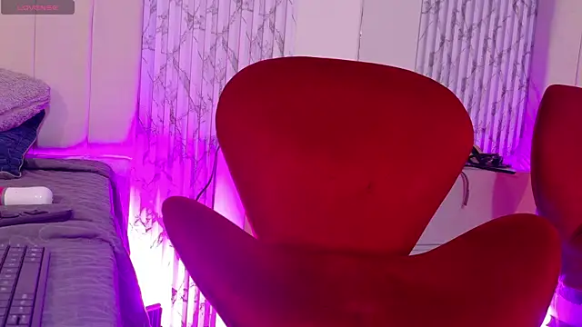 LorenaDuval Adlı Modelin Canlı XXX Sohbeti