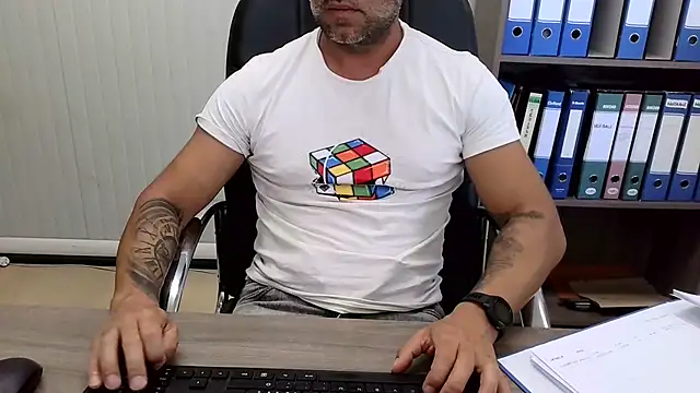 Evasionee Chat XXX live