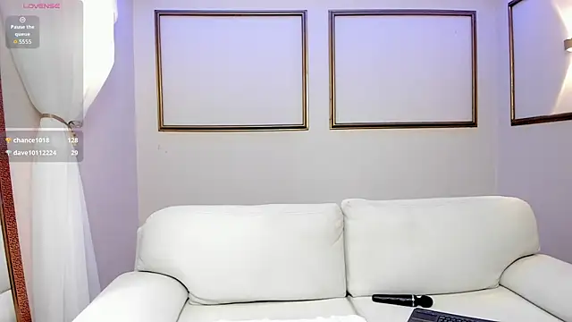 MiaLiore_ Adlı Modelin Canlı XXX Sohbeti