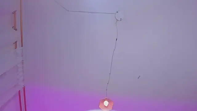 Scarlett_811's Live XXX Chat