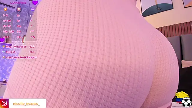 NicolleeEvanss – Live XXX-chat