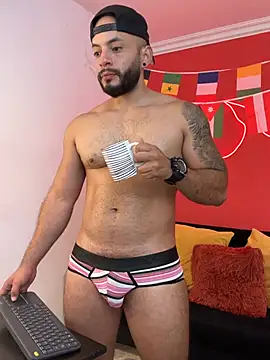 Mike_savage3 Adlı Modelin Canlı XXX Sohbeti