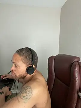 Fathero1time's Live XXX Chat