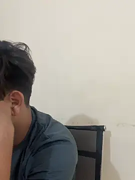 Big-dicka Adlı Modelin Canlı XXX Sohbeti