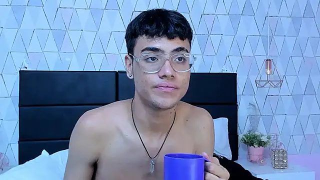DannTaylor Live XXX-chat