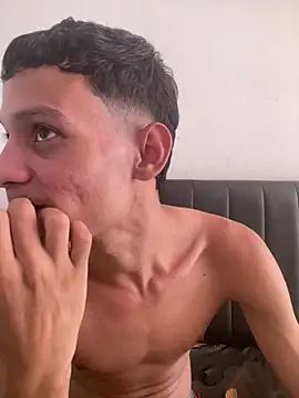 BEM_BOY élő XXX-chatje
