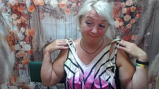 Živý XXX chat RenataDaster