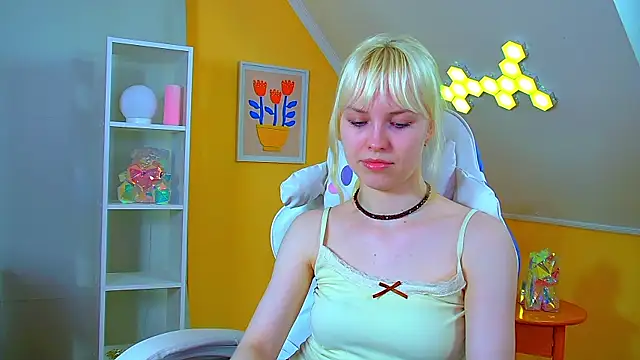 HannahHollis élő XXX-chatje