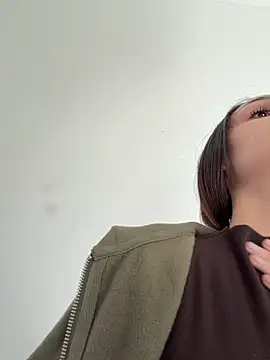 ClaireDeLunee Adlı Modelin Canlı XXX Sohbeti