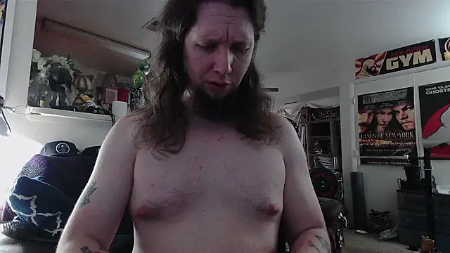 biggerisbetter12 – Naživo XXX chat