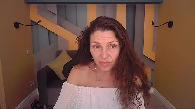 Chat XXX en directo de EllaLong