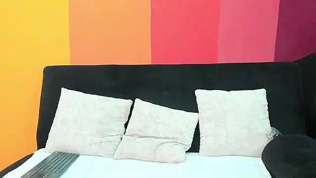 Rowan_Cley Live XXX-chat