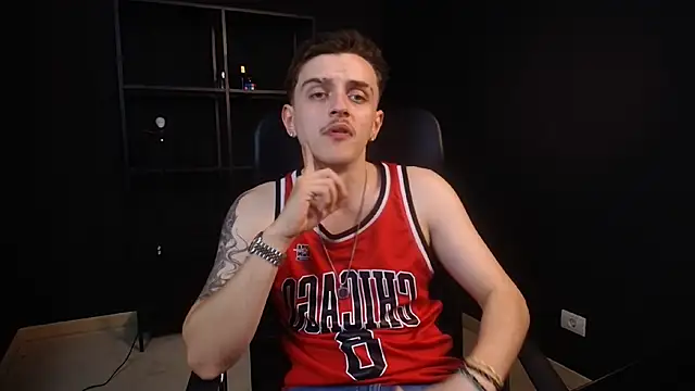 Chat XXX Live FelixStarkk