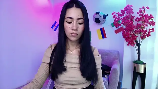 Rainy_doll's Live XXX Chat