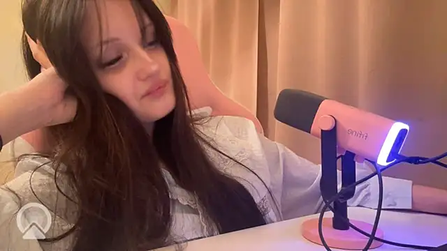 Chat XXX en directo de YunaVelour