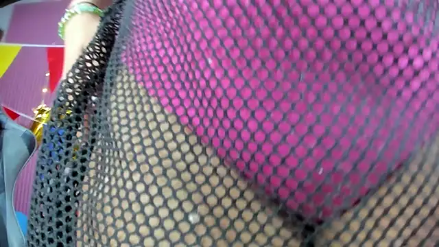 Mindy_19 Adlı Modelin Canlı XXX Sohbeti