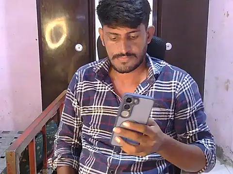 XXX chat uživo modela HotXKrish