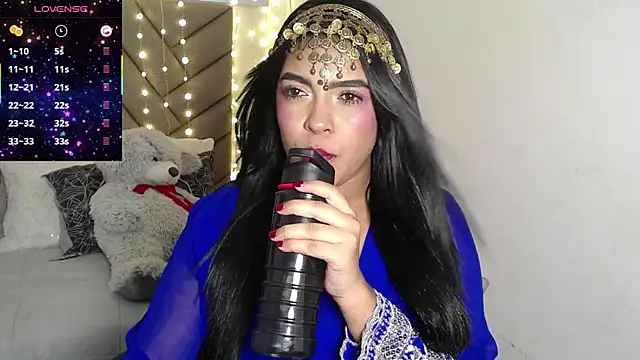lakshmiraniii's Live XXX Chat