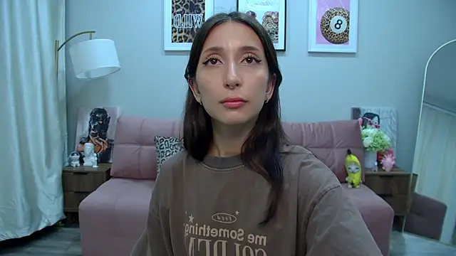 Chat +18 de DanaRoges ao vivo
