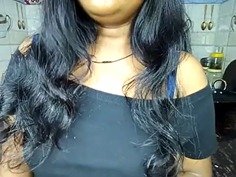 Muktha's Live XXX Chat