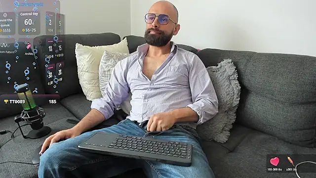 ezequiel_mobland Chat XXX live