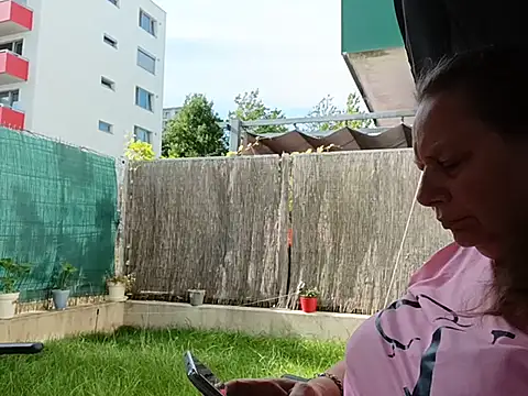 Jahudka47's Live XXX Chat