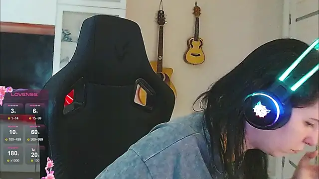 Irwi_Tomboy's Live XXX Chat