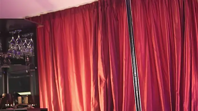 LuxenNoir Live XXX Chat
