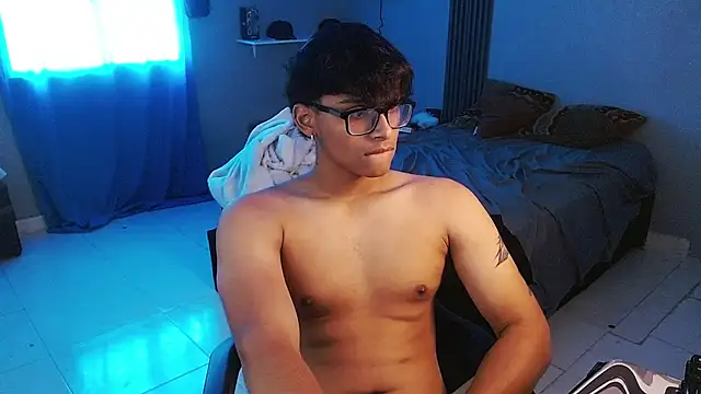 Mr_yisuzz Live XXX-chat