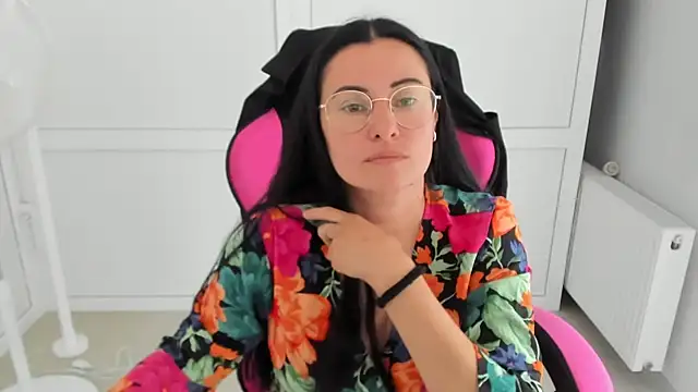 ChloeVibee's Live XXX Chat