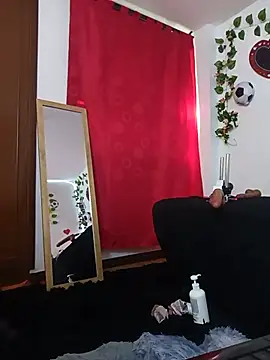 MiaCollinssx Chat XXX in diretta