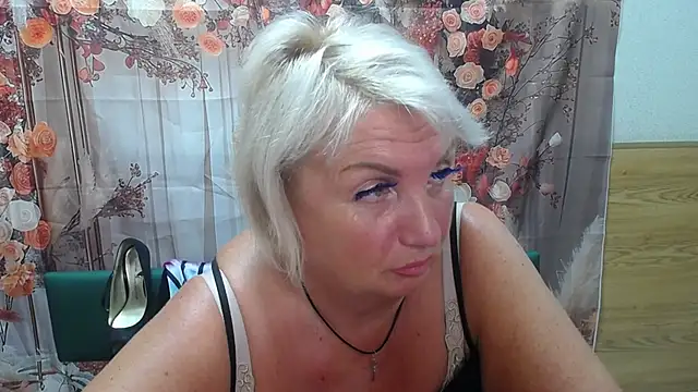 RenataDaster Chat XXX in diretta