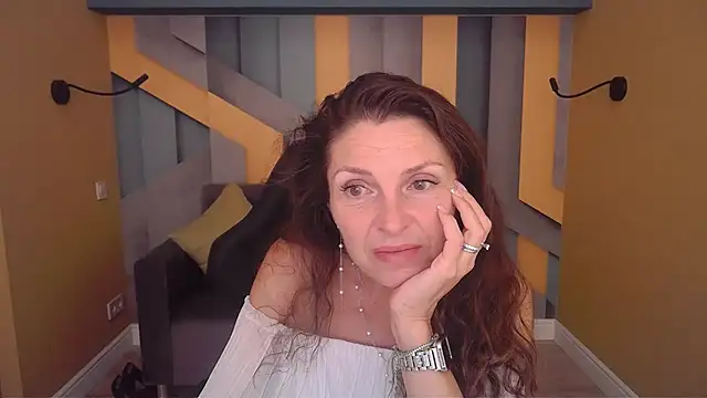 Chatroom XXX en direct de EllaLong