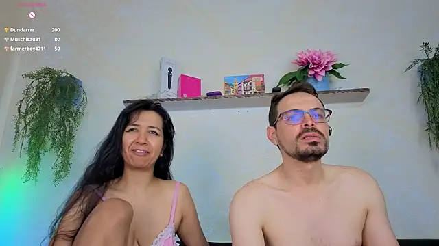 Chat +18 de _FireandDesire ao vivo