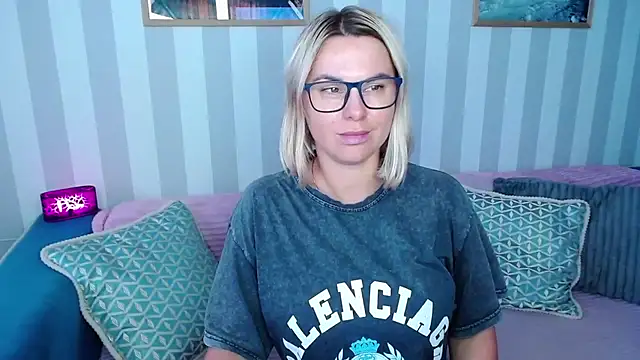 Chat XXX ao vivo de MonaLisaG