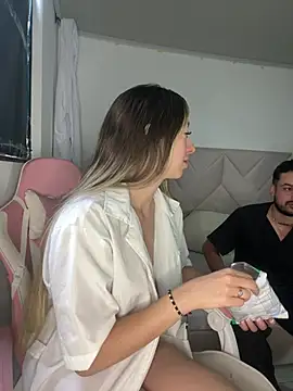 צ'אט XXX בשידור חי של LunarSync