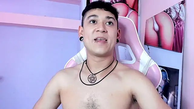 MarkLaurens Chat XXX live