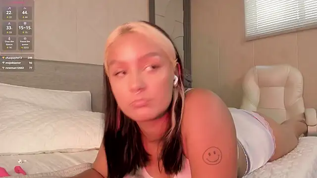 alicee_clark_'s Live XXX Chat