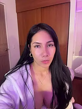 ArianaReynoldss' Live XXX Chat