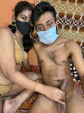 Chat +18 de hornycouple096 ao vivo