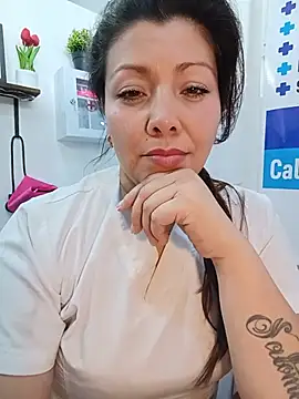 SARA_21-: απευθείας συνομιλία ΧΧΧ