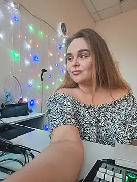 Juicy_PeachLux's Live XXX Chat