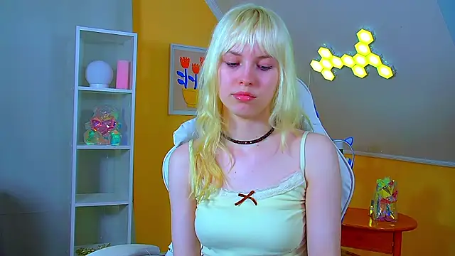 HannahHollis' Live XXX Chat