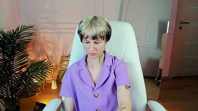 Senpai_Sins Chat XXX in diretta