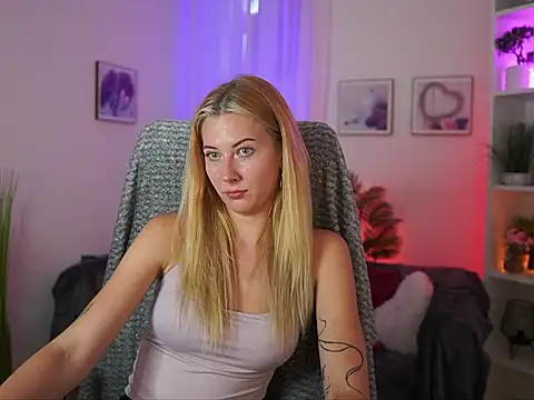 EmilySwann_'s Live XXX Chat