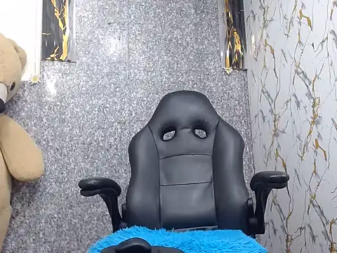 isa_x18 লাইভ XXX চ্যাট