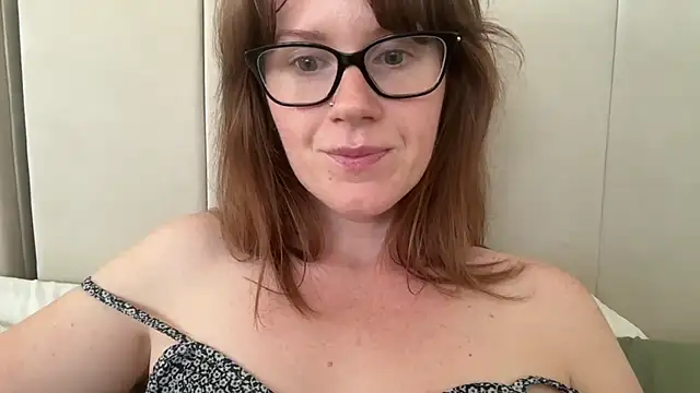 Czat XXX na żywo – redheadrosie69
